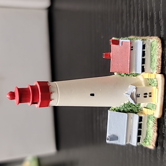 Lenox Thimble Lighthouses (set of 3) - Picture 3 of 12